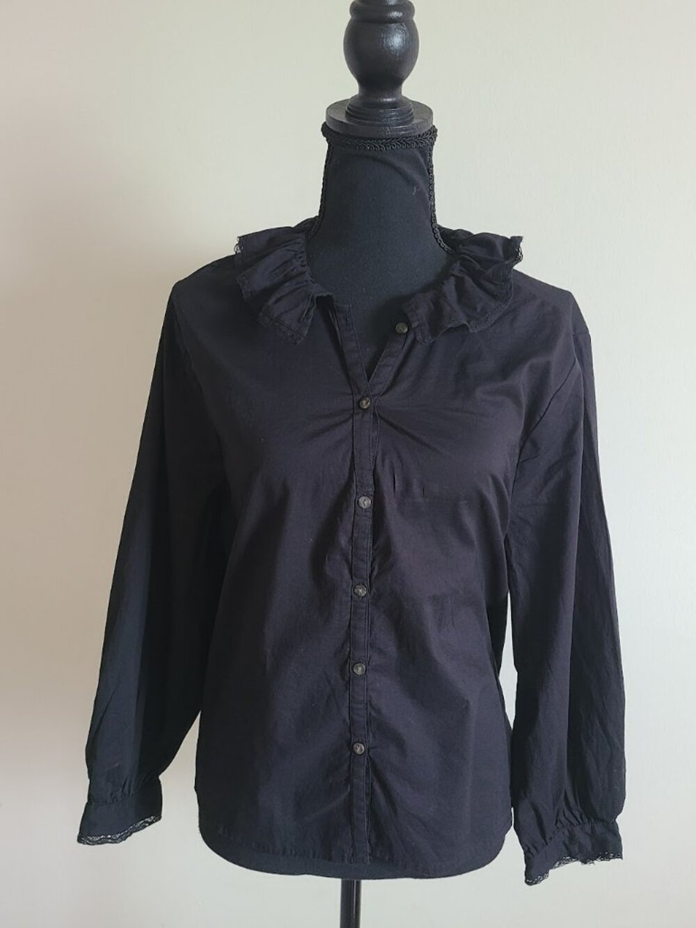 Black Ruffle Collar Blouse Women L Petite Lace Trim Button Front Romantic Goth